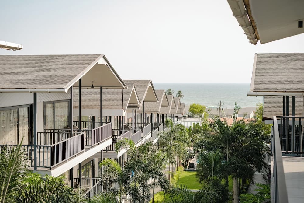 DALLAS BEACH RESORTS — photo 51