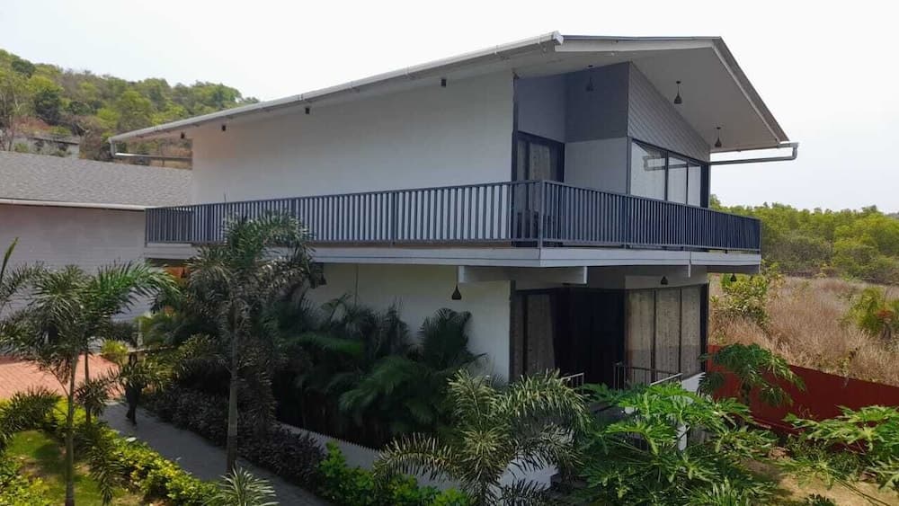 DALLAS BEACH RESORTS — photo 113