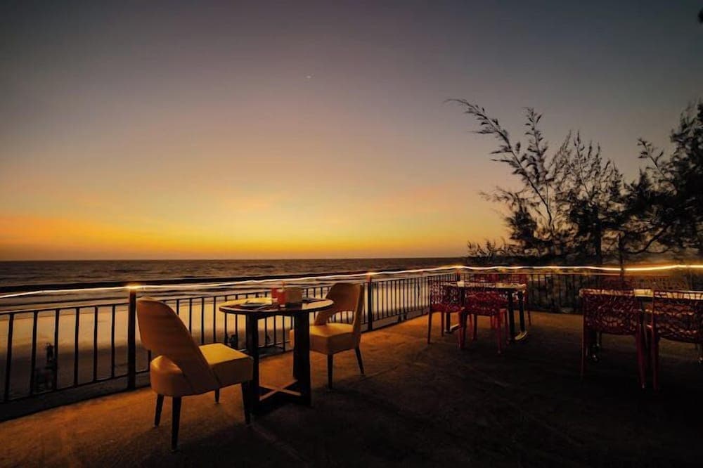 DALLAS BEACH RESORTS — photo 87