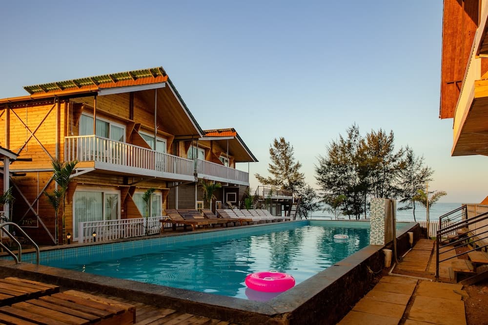 DALLAS BEACH RESORTS — photo 12
