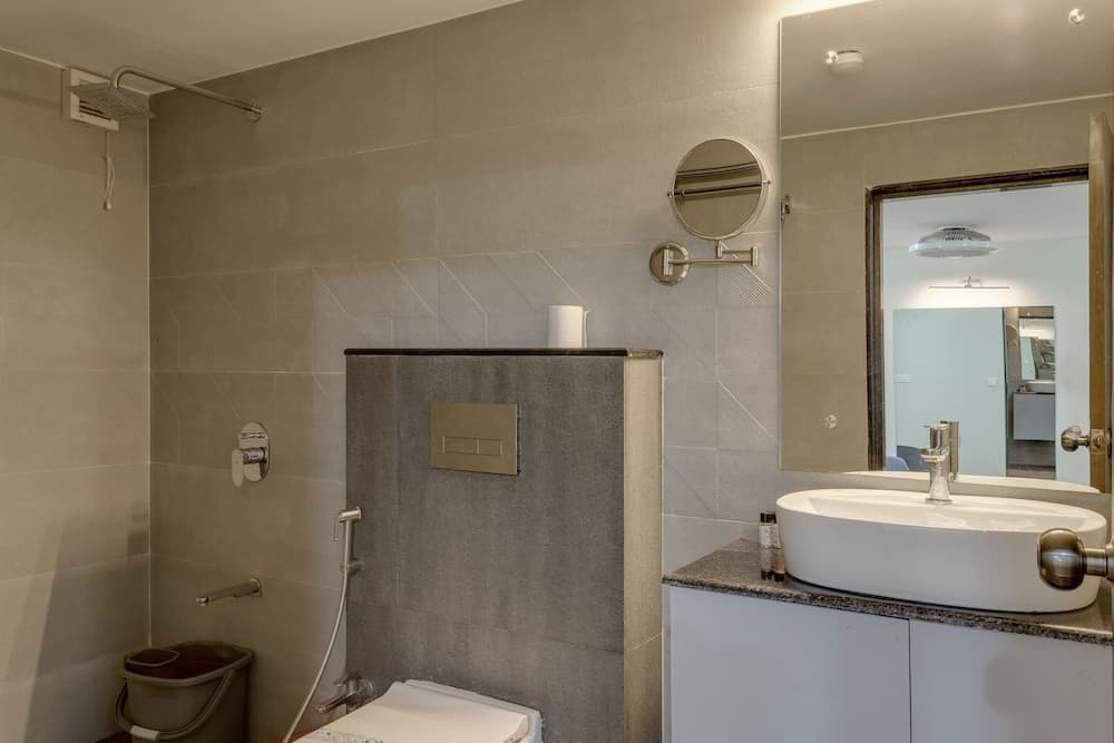 Family Duplex, Pool View — photo 1