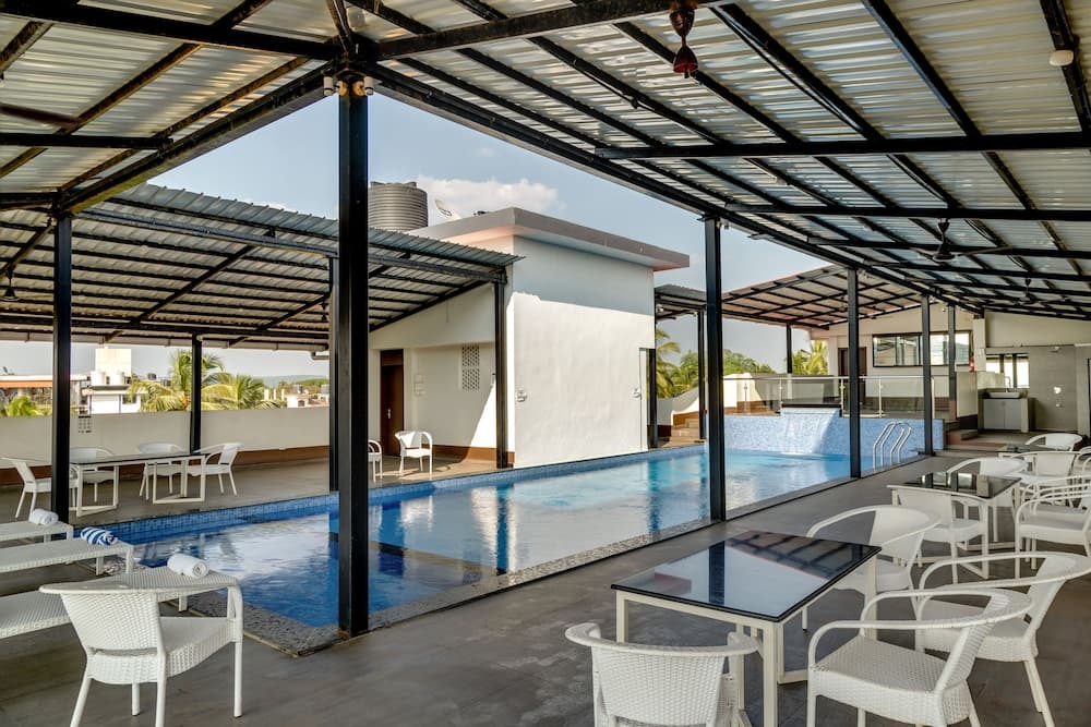 La Baga Beach Hotel — photo 8