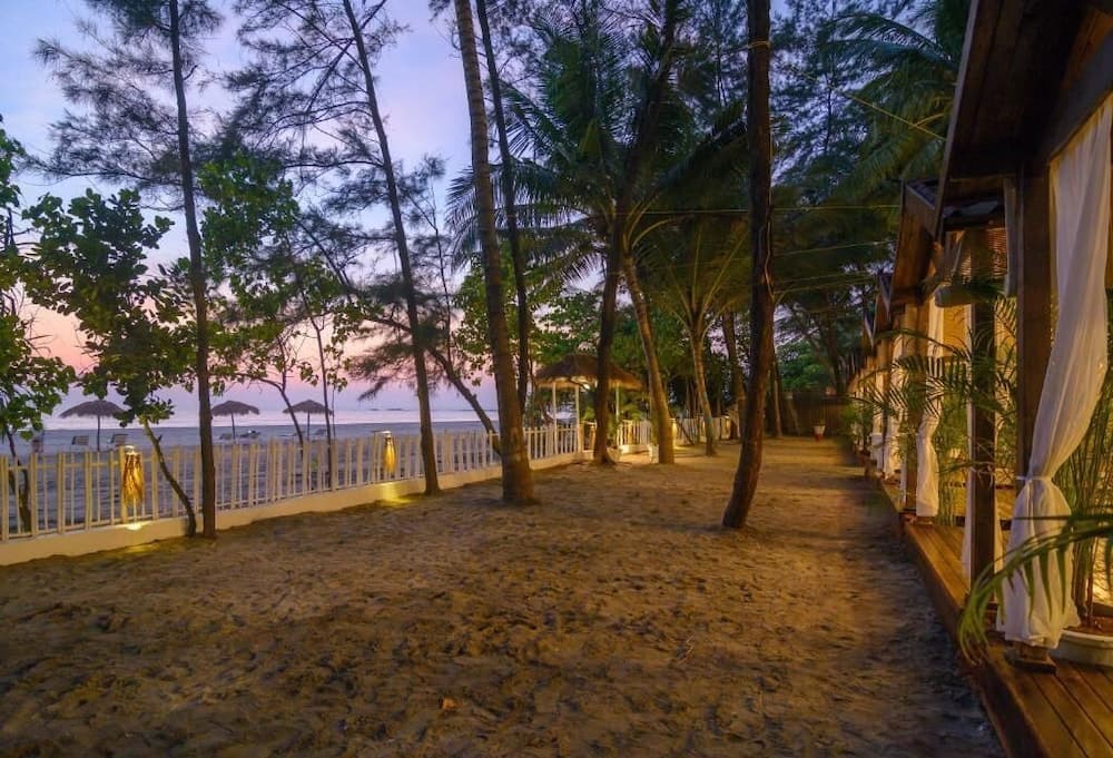 Larisa Resort, Morjim — photo 11