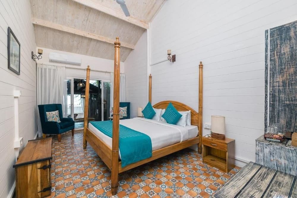 Larisa Resort, Morjim — photo 36