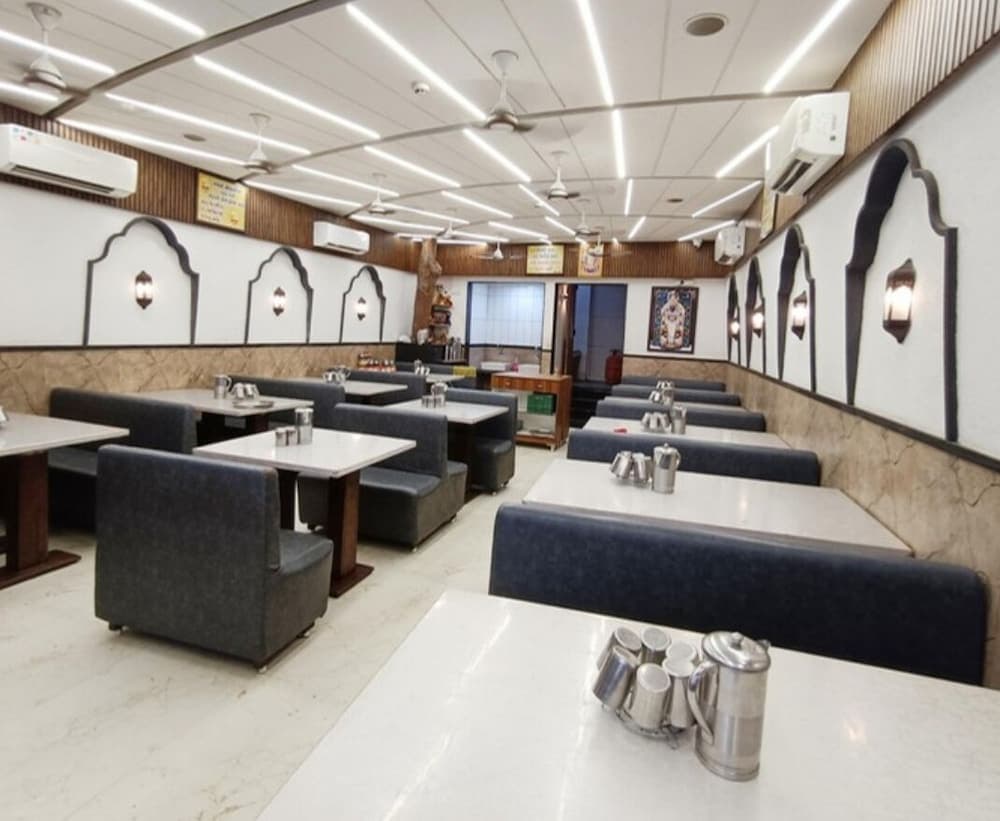 Hotel Kant by GoHotels - Near Shree Dwarkadhish Temple — photo 4