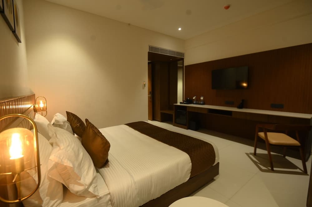 Kings Kraft Tremezzo Inn Somnath, SOMNATH