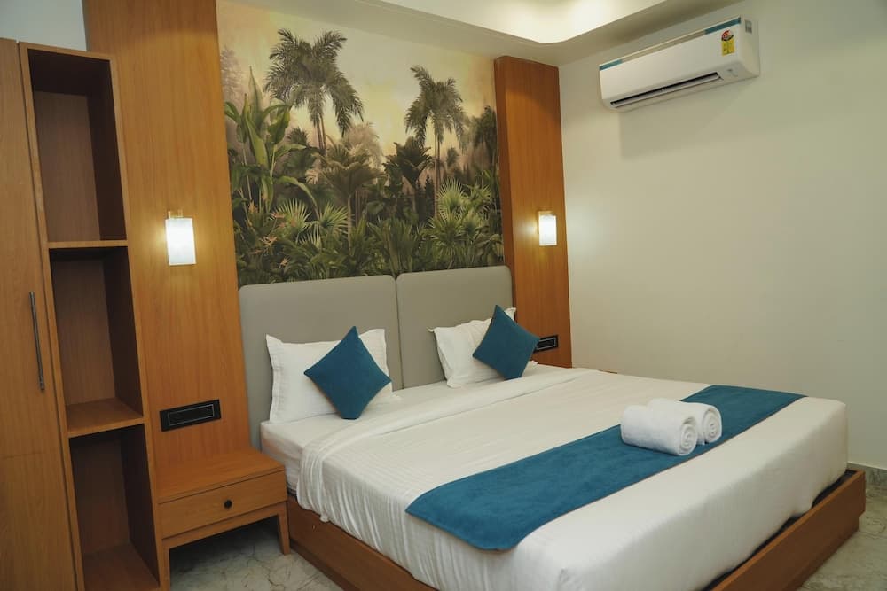 Hotel Leela's — photo 4
