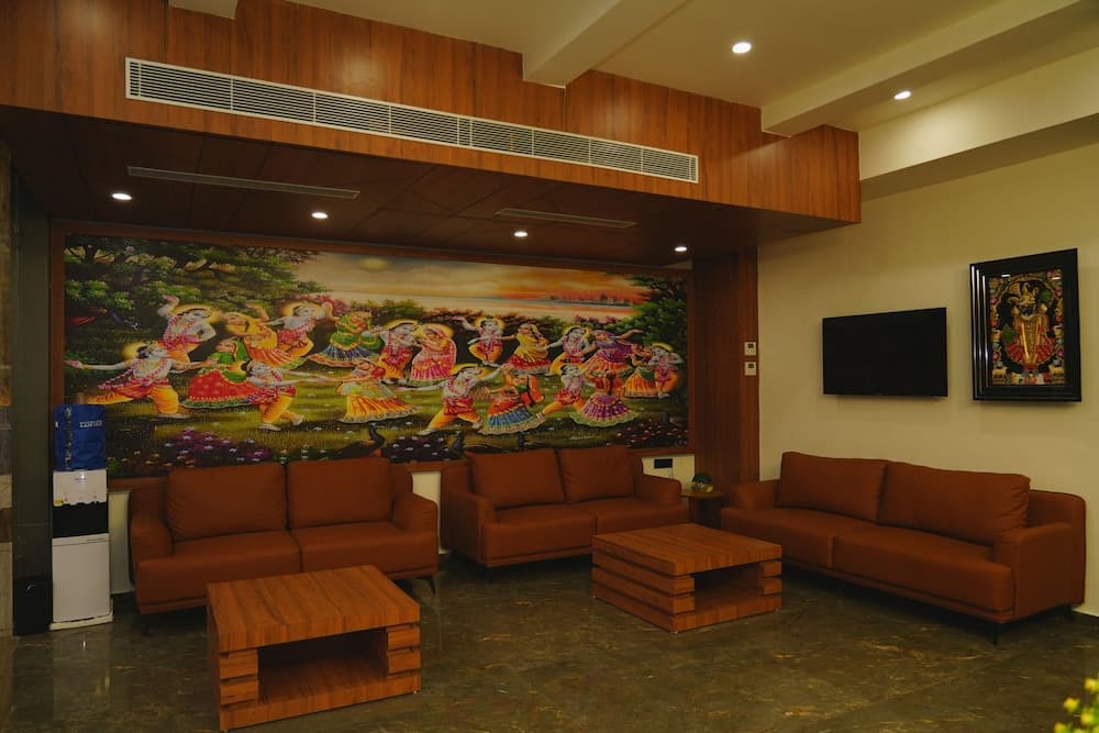 Hotel Leela's — photo 2