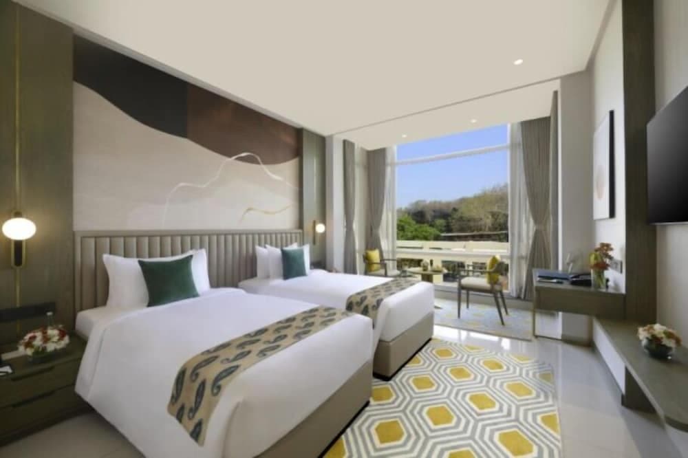 Superior Twin Room — photo 1