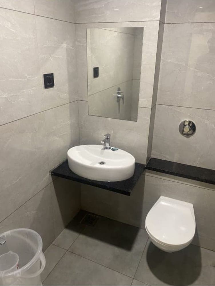 Comfort Room — photo 1