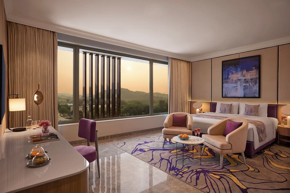 SUITE EXECUTIVE — photo 1