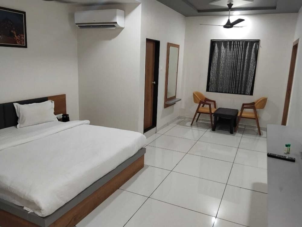 Hotel The Premier Somnath — photo 5