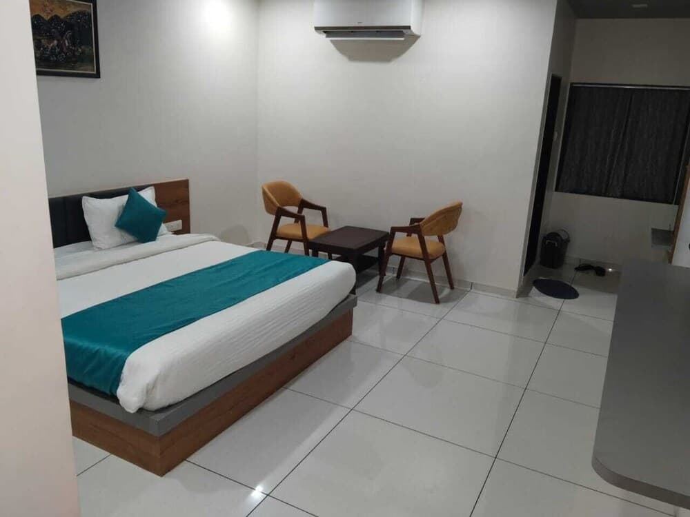Hotel The Premier Somnath — photo 6