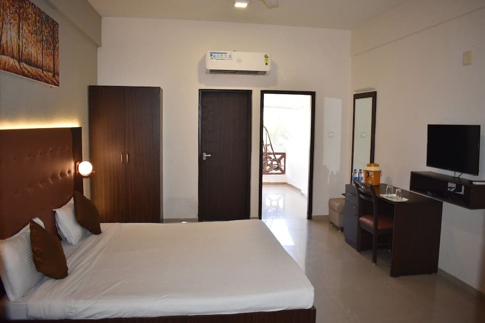 Deluxe Double Room, Garden View — photo 1
