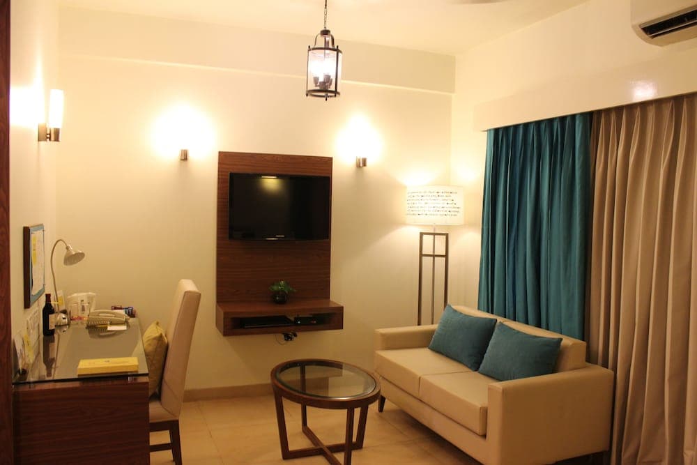 Lemon Tree Amarante Beach Resort, Goa — photo 4