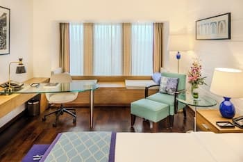 Executive Room City View King Bed — photo 1