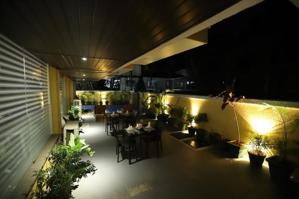 Trevon Hotels & Resorts Candolim Goa, CANDOLIM