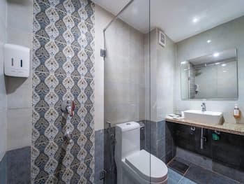 Superior Room with balcony — photo 1