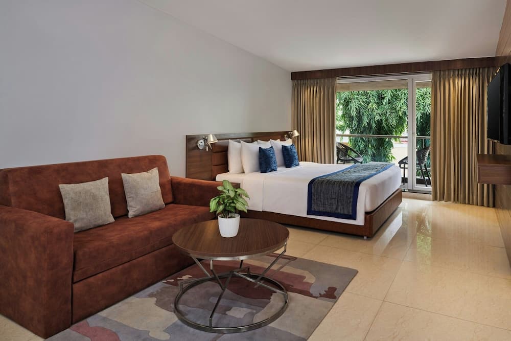 Premium King Room Garden View — photo 1