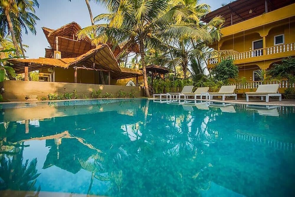juSTa Morjim Beach Resort - 80 steps from Morjim Beach