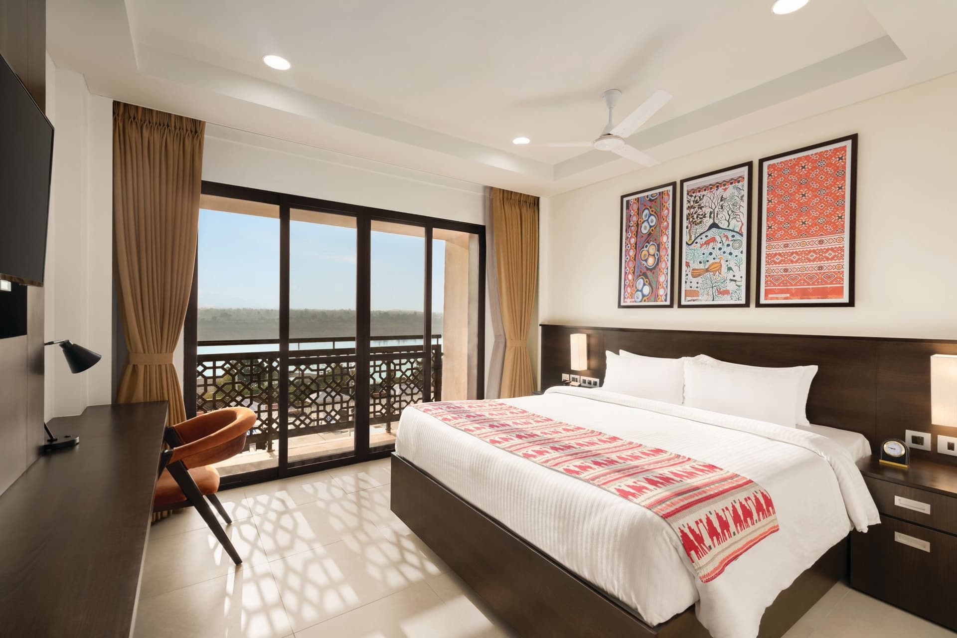 Superior Room River View — photo 1