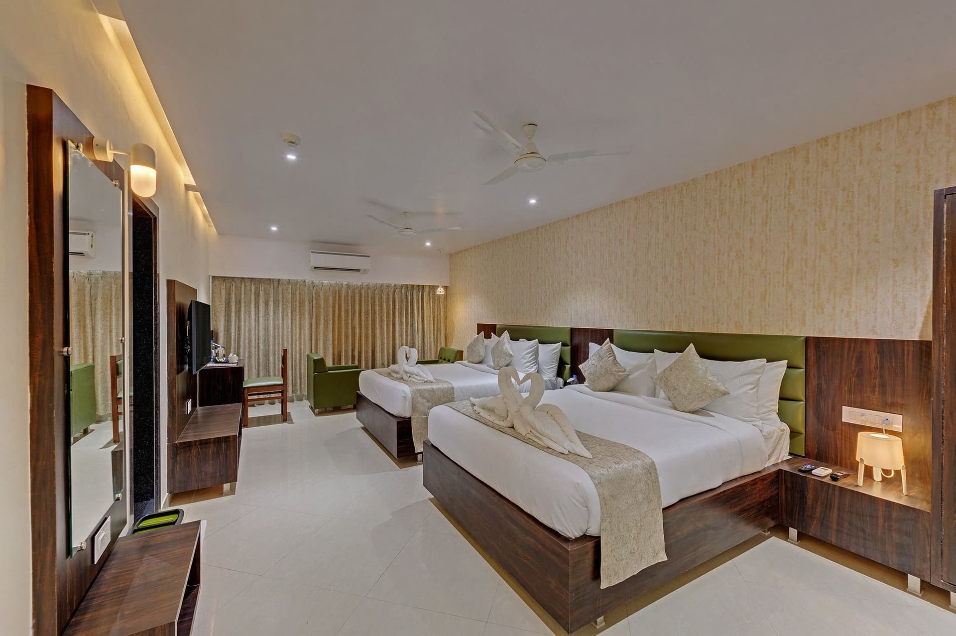 Grand executive Room — photo 1