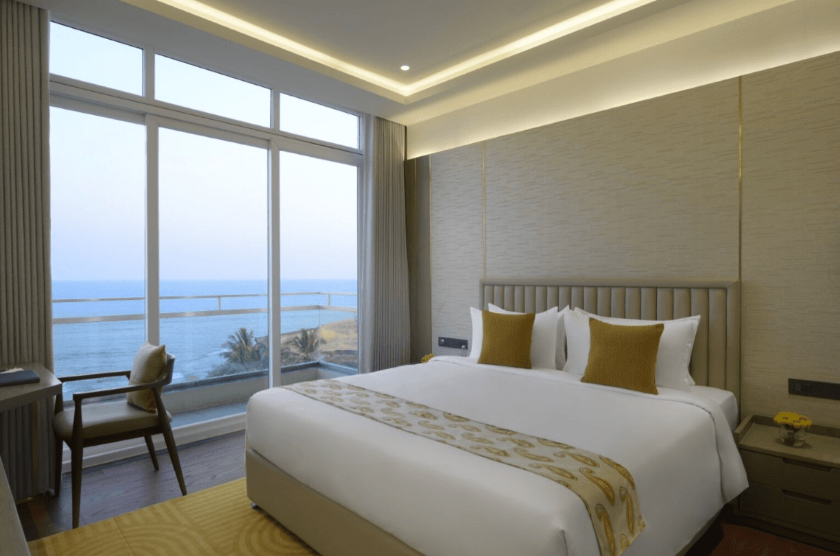 Executive Suite with Balcony — photo 1