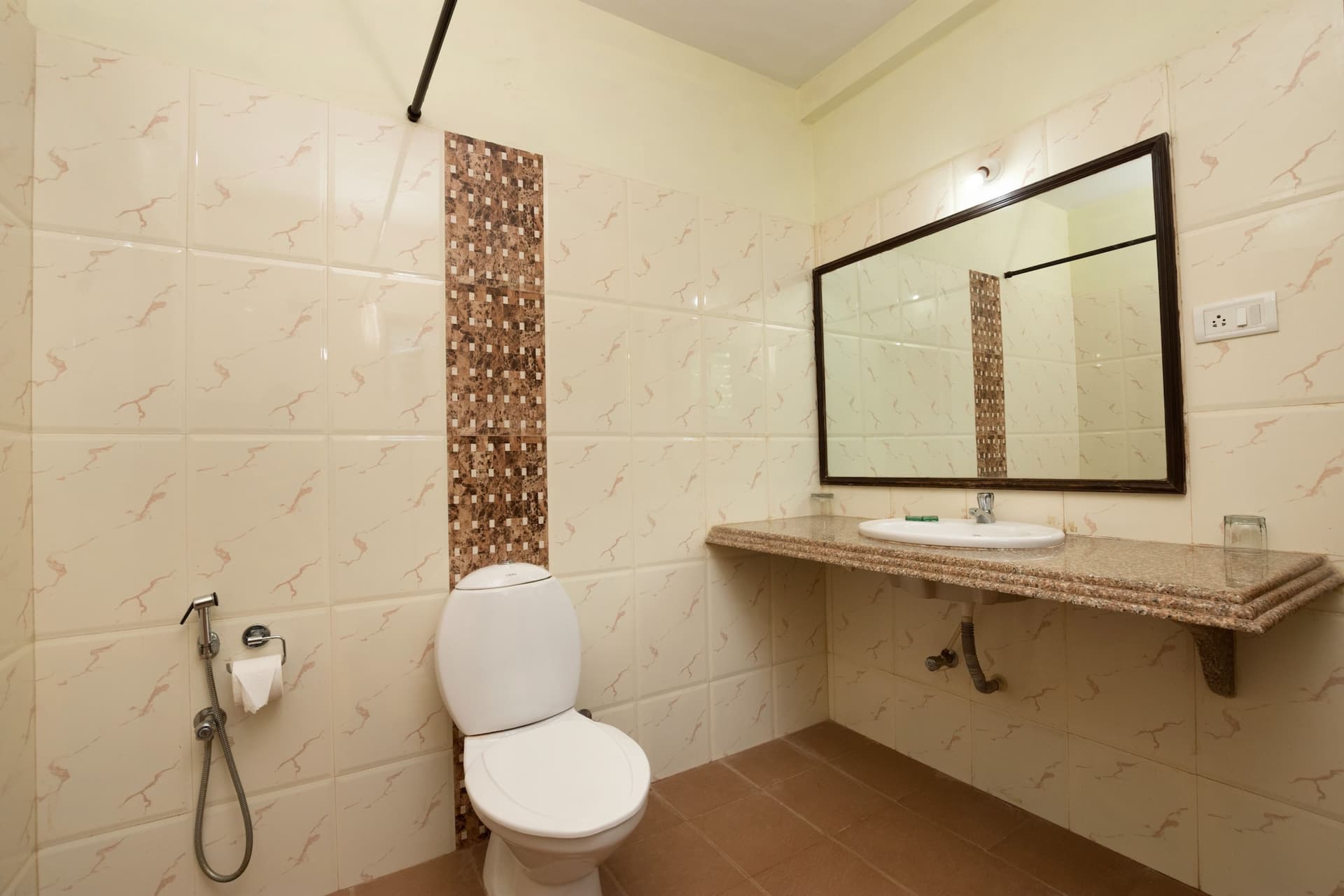EXECUTIVE, DOUBLE BED — photo 1