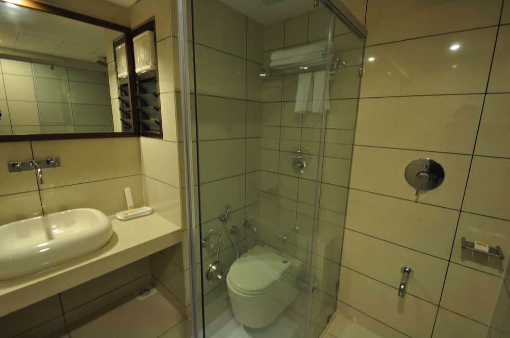 DELUXE, DOUBLE BED, ACCESSIBLE — photo 1