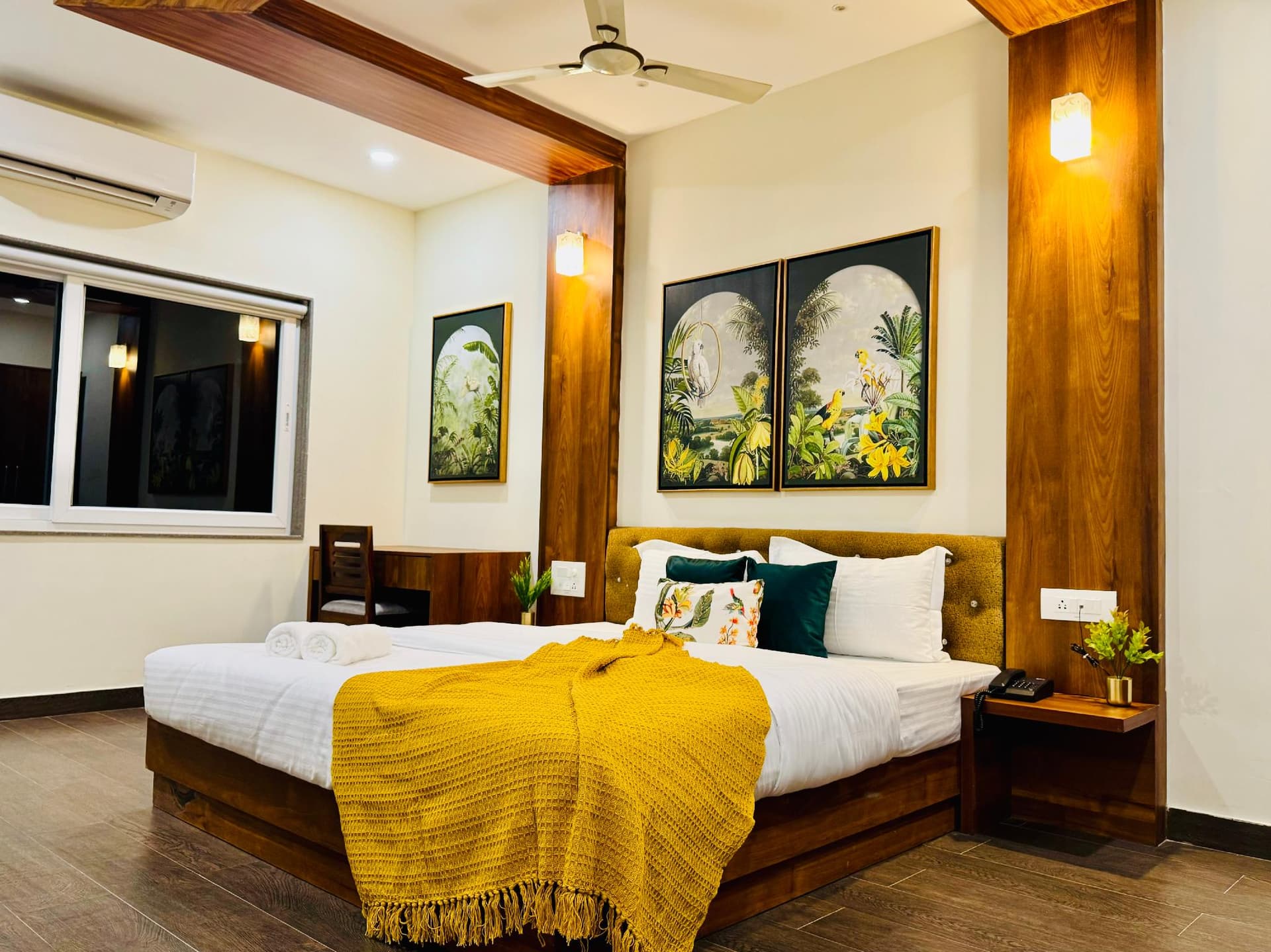 SUITE SUPERIOR KING BED — photo 1